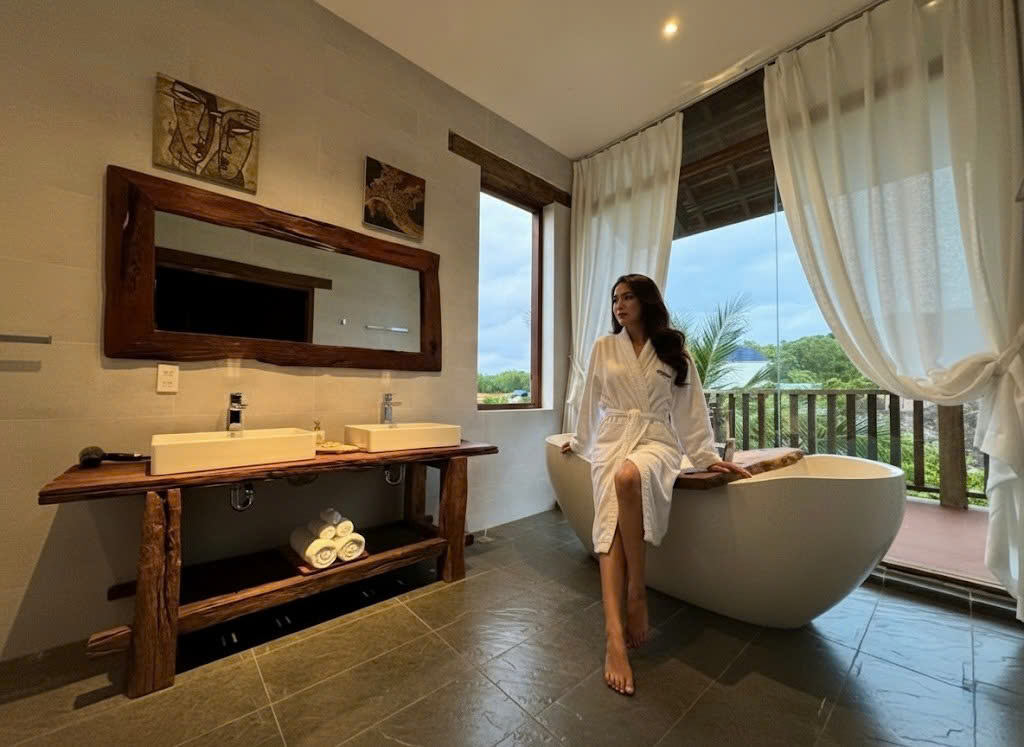 Đi Chill Cùng Gia Đình Ở Đâu Cho Đáng? Thử Thuê Villa Hồ Tràm Sang Trọng Với Giá Ưu Đãi Xem Sao!