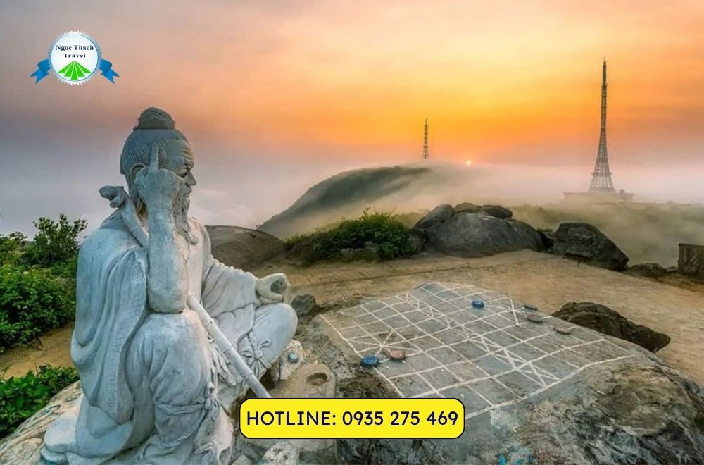 Đỉnh Bàn Cờ Đà Nẵng