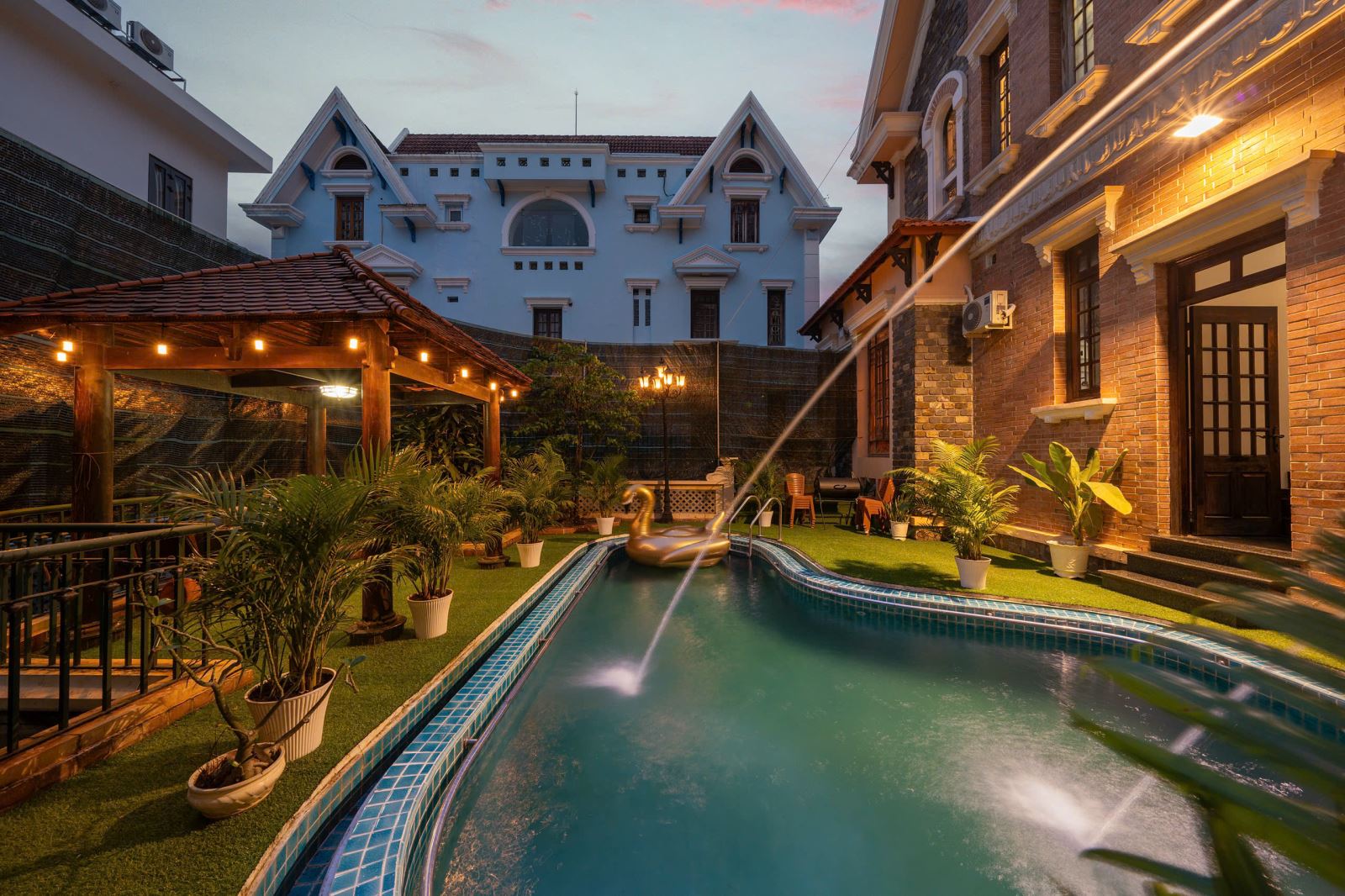 Sinh nhật ở TPHCM muốn riêng tư – sang – vui “tới bến”? Thuê villa là lựa chọn đáng tiền nhất